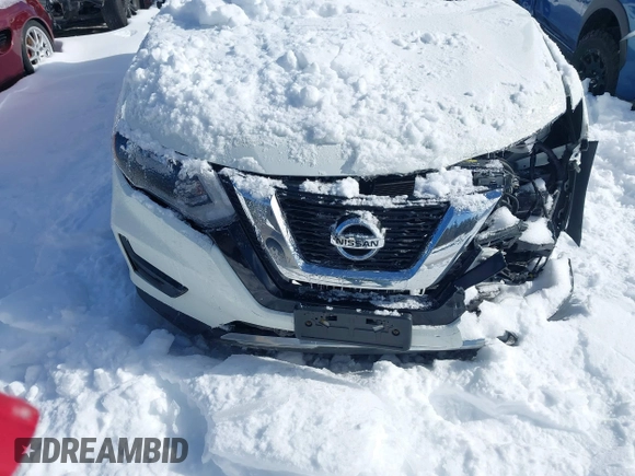 2017 Nissan Rogue S with VIN KNMAT2MV9HP530645, listed as a IAAI auction lot 41544319 with 82,755 mi miles. Bid and sale history available at carsss.com. Image 6.