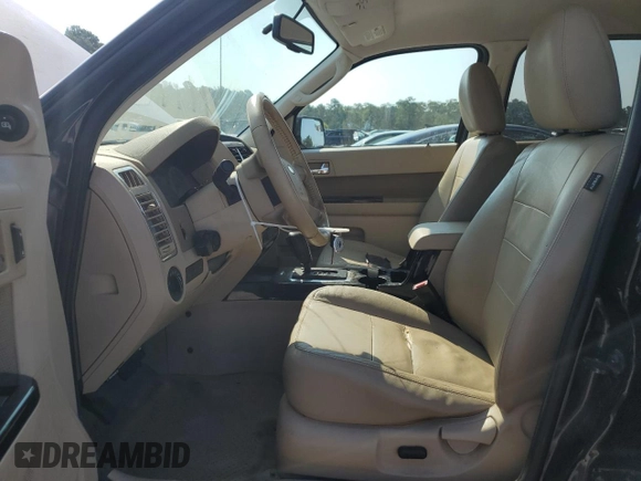 2011 Ford Escape Limited с VIN 1FMCU0E74BKA66030, выставлен на аукционе Copart как лот 62301345 с пробегом Не указан миль и Чистый • Clean title. История ставок и продаж доступна на DreamBid. Изображение 7.