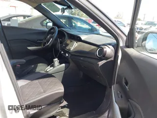 2020 Nissan Kicks SV z VIN 3N1CP5CV2LL538187, wystawiony jako IAAI lot #42225191 z przebiegiem 41 901 mil mil oraz . Historia ofert i sprzedaży dostępna na DreamBid. Obrazek 5.