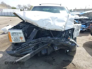 2005 Cadillac Escalade z VIN 1GYEC63N25R200026, wystawiony jako IAAI lot #41761210 z przebiegiem 226 747 mil mil oraz . Historia ofert i sprzedaży dostępna na DreamBid. Obrazek 13.