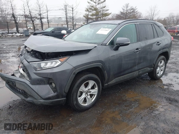 2020 Toyota RAV4 XLE with VIN 2T3P1RFV8LC122030, listed as a IAAI auction lot 41574567 with 42,586 mi miles and . Bid and sale history available at DreamBid. Image 2.