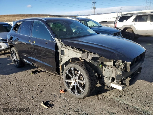 2020 Volvo XC60 Inscription with VIN YV4102RL4L1597873, listed as a Copart auction lot 86898674 with 39,108 mi miles and Salvage Title. Bid and sale history available at carsss.com. Image 4.