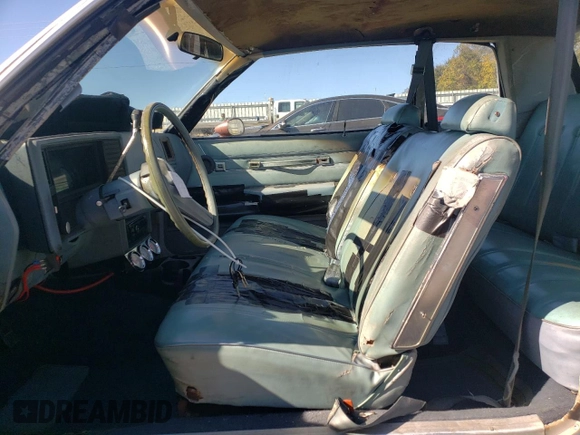 1979 Chevrolet Monte Carlo z VIN 1Z37H9D520488, wystawiony jako Copart lot #77283914 z przebiegiem 49 514 mil mil oraz Tytuł czysty. Historia ofert i sprzedaży dostępna na DreamBid. Obrazek 7.