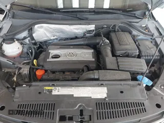 2016 Volkswagen Tiguan S with VIN WVGBV7AX2GW535784, listed as a IAAI auction lot 42130041 with 35,718 mi miles and . Bid and sale history available at DreamBid. Image 10.