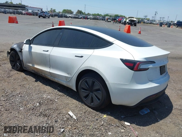 2025 Tesla Model 3 Long Range с VIN 5YJ3E1EA6SF014611, выставлен на аукционе IAAI как лот 42465845 с пробегом Не указан миль и . История ставок и продаж доступна на DreamBid. Изображение 3.