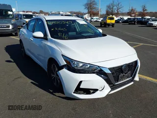 2020 Nissan Sentra SV with VIN 3N1AB8CV2LY219754, listed as a IAAI auction lot 40820349 with 61,632 mi miles. Bid and sale history available at carsss.com. Image 1.
