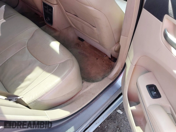 2014 Chrysler 300 z VIN 2C3CCAAG8EH239857, wystawiony jako IAAI lot #41812215 z przebiegiem 183 017 mil mil oraz . Historia ofert i sprzedaży dostępna na DreamBid. Obrazek 8.