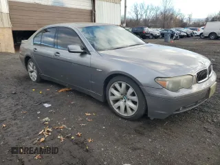 2004 BMW 7 Series 745i with VIN WBAGL63444DP71760, listed as a Copart auction lot 82377444 with 289,762 mi miles and Salvage Title. Bid and sale history available at DreamBid. Image 4.