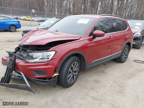 2020 Volkswagen Tiguan SE with VIN 3VV2B7AX2LM018722, listed as a IAAI auction lot 41802291 with 58,914 mi miles. Bid and sale history available at carsss.com. Image 17.