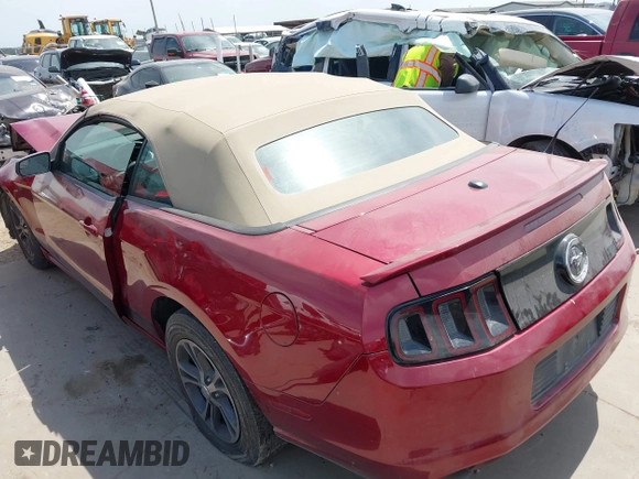 2014 Ford Mustang V6 with VIN 1ZVBP8EM7E5238529, listed as a IAAI auction lot 42045029 with 129,785 mi miles and . Bid and sale history available at DreamBid. Image 3.