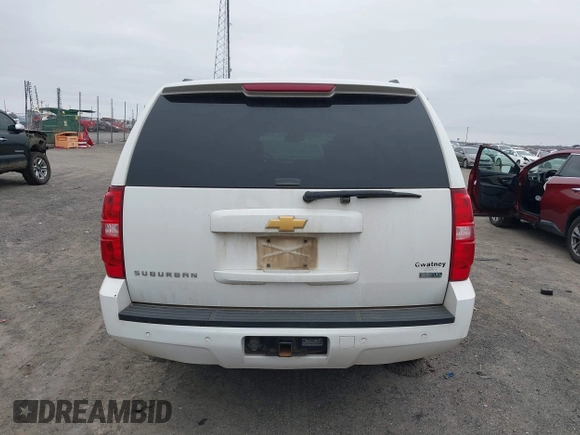 2012 Chevrolet Suburban LT with VIN 1GNSCJE08CR303761, listed as a IAAI auction lot 41738725 with 387,981 mi miles and . Bid and sale history available at DreamBid. Image 17.