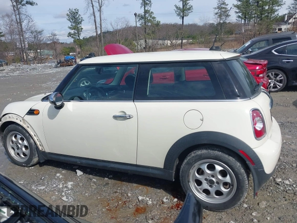 2012 MINI Hardtop with VIN WMWSU3C53CT185697, listed as a IAAI auction lot 41761981 with 201,335 mi miles and . Bid and sale history available at DreamBid. Image 14.