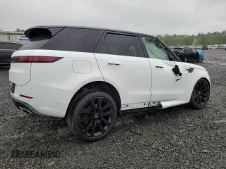 2024 Land Rover Range Rover Sport Dynamic SE with VIN SAL1L9FU7RA410210, listed as a Copart auction lot 56207195 with 14,651 mi miles and Salvage title. Bid and sale history available at DreamBid. Image 3.