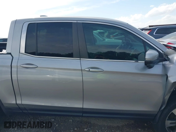 2019 Honda Ridgeline RTL-T z VIN 5FPYK2F69KB004533, wystawiony jako IAAI lot #42042586 z przebiegiem 71 789 mil mil oraz . Historia ofert i sprzedaży dostępna na DreamBid. Obrazek 13.