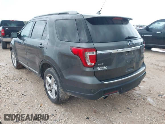 2018 Ford Explorer XLT с VIN 1FM5K7DH0JGC85411, выставлен на аукционе IAAI как лот 42180788 с пробегом 126 789 миль миль и . История ставок и продаж доступна на DreamBid. Изображение 3.