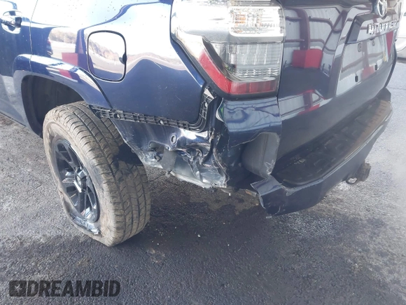 2021 Toyota 4Runner SR5 with VIN JTEMU5JR3M5933542, listed as a IAAI auction lot 41940744 with 68,462 mi miles and . Bid and sale history available at DreamBid. Image 6.