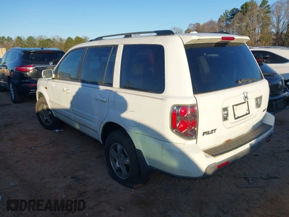 2008 Honda Pilot EX-L with VIN 5FNYF18598B027816, listed as a IAAI auction lot 41725788 with 245,245 mi miles. Bid and sale history available at carsss.com. Image 3.