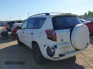 2007 Toyota RAV4 with VIN JTMZD33V475075446, listed as a IAAI auction lot 40643030 with 175,216 mi miles. Bid and sale history available at carsss.com. Image 3.