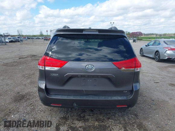 2012 Toyota Sienna LE AAS with VIN 5TDKK3DC5CS270481, listed as a IAAI auction lot 42093687 with 208,899 mi miles. Bid and sale history available at carsss.com. Image 16.