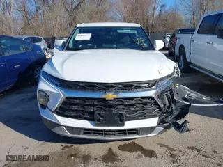 2025 Chevrolet Blazer LT with VIN 3GNKBHR41SS150662, listed as a IAAI auction lot 41842035 with 9,087 mi miles. Bid and sale history available at carsss.com. Image 11.