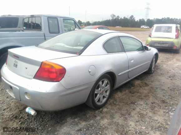 2001 Chrysler Sebring LXi with VIN 4C3AG52H61E208343, listed as a IAAI auction lot 40910429 with 140,087 mi miles. Bid and sale history available at carsss.com. Image 4.