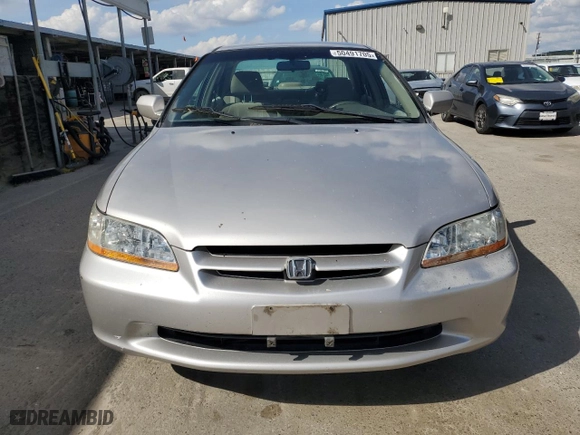 1999 Honda Accord Sdn LX with VIN 1HGCG1646XA041909, listed as a Copart auction lot 50491705 with 190,794 mi miles and Salvage Title. Bid and sale history available at carsss.com. Image 5.