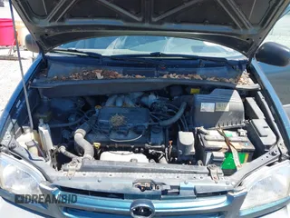 1998 Toyota Sienna LE with VIN 4T3ZF13C0WU038446, listed as a IAAI auction lot 42038331 with 228,832 mi miles. Bid and sale history available at carsss.com. Image 10.