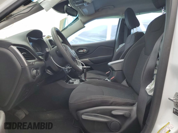 2021 Jeep Cherokee Latitude с VIN 1C4PJMCB8MD245109, выставлен на аукционе Copart как лот 52233305 с пробегом 27 808 миль миль и Списание • Salvage title. История ставок и продаж доступна на DreamBid. Изображение 7.