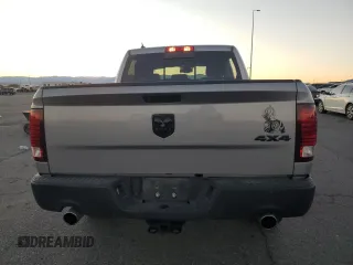 2019 Ram 1500 Warlock z VIN 1C6RR7LT7KS655282, wystawiony jako Copart lot #79073404 z przebiegiem 79 297 mil mil oraz Szkoda całkowita • Salvage title. Historia ofert i sprzedaży dostępna na DreamBid. Obrazek 6.