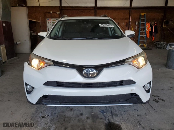 2017 Toyota RAV4 XLE with VIN JTMRFREV0HD212108, listed as a Copart auction lot 49278405 with 96,931 mi miles and Salvage Title. Bid and sale history available at carsss.com. Image 5.