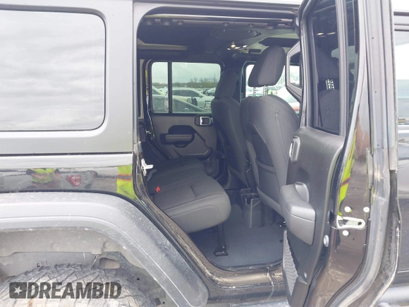 2022 Jeep Wrangler Unlimited Sport S z VIN 1C4HJXDG0NW133801, wystawiony jako IAAI lot #41908846 z przebiegiem 44 743 mil mil oraz . Historia ofert i sprzedaży dostępna na DreamBid. Obrazek 8.
