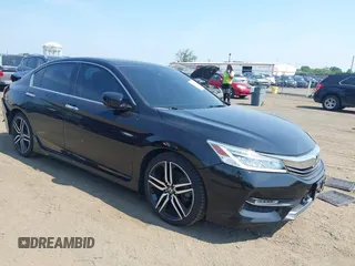 2016 Honda Accord Touring z VIN 1HGCR3F93GA013518, wystawiony jako IAAI lot #42491991 z przebiegiem 81 570 mil mil oraz . Historia ofert i sprzedaży dostępna na DreamBid. Obrazek 1.