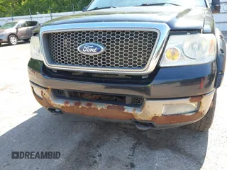 2005 Ford F-150 XLT z VIN 1FTPW14505FB29627, wystawiony jako IAAI lot #42586066 z przebiegiem 203 299 mil mil oraz . Historia ofert i sprzedaży dostępna na DreamBid. Obrazek 6.