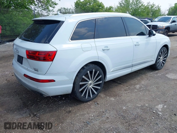 2017 Audi Q7 Premium Plus z VIN WA1LAAF72HD014212, wystawiony jako IAAI lot #42419607 z przebiegiem 112 728 mil mil oraz . Historia ofert i sprzedaży dostępna na DreamBid. Obrazek 4.