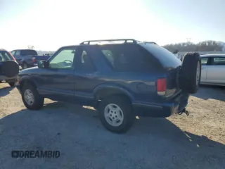 2000 Chevrolet Blazer LS z VIN 1GNCT18W8YK234090, wystawiony jako Copart lot #43063565 z przebiegiem 96 942 mil mil oraz Czysty tytuł • Clean title. Historia ofert i sprzedaży dostępna na DreamBid. Obrazek 2.