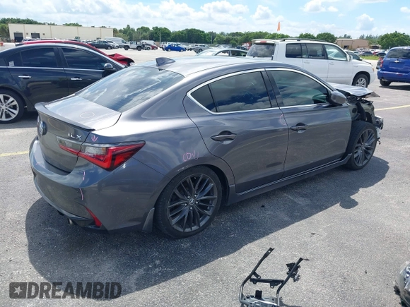 2019 Acura ILX w/Premium/A-Spec Pkg with VIN 19UDE2F8XKA003403, listed as a IAAI auction lot 40404184 with 68,680 mi miles. Bid and sale history available at carsss.com. Image 4.