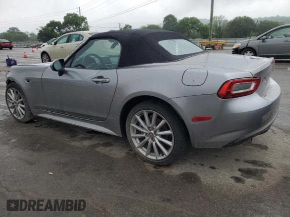 2017 FIAT 124 Spider Lusso z VIN JC1NFAEK0H0127134, wystawiony jako Copart lot #56334925 z przebiegiem 12 367 mil mil oraz Szkoda całkowita • Salvage title. Historia ofert i sprzedaży dostępna na DreamBid. Obrazek 2.