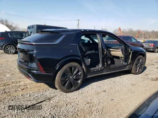 2024 Cadillac LYRIQ Sport z VIN 1GYKPWRK3RZ112032, wystawiony jako Copart lot #46460015 z przebiegiem 7 203 mil mil oraz Szkoda całkowita • Salvage title. Historia ofert i sprzedaży dostępna na DreamBid. Obrazek 3.
