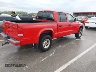 2000 Dodge Dakota Sport with VIN 1B7GG2ANXYS621732, listed as a IAAI auction lot 41930673 with 145,653 mi miles and . Bid and sale history available at carsss.com. Image 4.