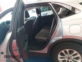 2022 Ford Escape SE with VIN 1FMCU0G6XNUB81597, listed as a IAAI auction lot 42846973 with 59,647 mi miles and . Bid and sale history available at DreamBid. Image 33.