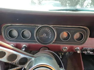 1966 Ford Mustang z VIN 6R07T150972, wystawiony jako Copart lot #43465275 z przebiegiem 27 105 mil mil oraz Czysty tytuł • Clean title. Historia ofert i sprzedaży dostępna na DreamBid. Obrazek 9.