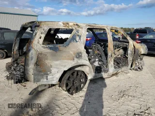 2023 Chevrolet Tahoe RST z VIN 1GNSCRKD9PR250273, wystawiony jako Copart lot #85769034 z przebiegiem Nie podano mil oraz Nie do naprawy • Non repairable. Historia ofert i sprzedaży dostępna na DreamBid. Obrazek 3.