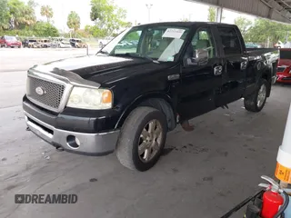 2008 Ford F-150 XLT с VIN 1FTPW14V28FB87601, выставлен на аукционе IAAI как лот 42211440 с пробегом 220 033 миль миль и . История ставок и продаж доступна на DreamBid. Изображение 18.