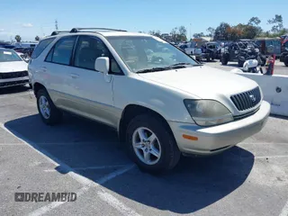 2000 Lexus RX 300 with VIN JT6GF10U1Y0069868, listed as a IAAI auction lot 41919460 with 348,691 mi miles. Bid and sale history available at carsss.com. Image 1.