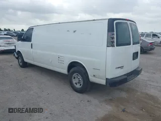 2016 Chevrolet Express Cargo z VIN 1GCWGBFF2G1138592, wystawiony jako IAAI lot #42500515 z przebiegiem Nie podano mil oraz . Historia ofert i sprzedaży dostępna na DreamBid. Obrazek 3.