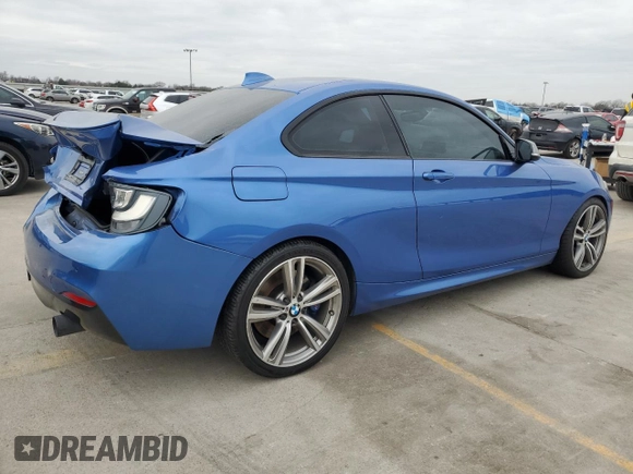 2015 BMW 2 Series M235i z VIN WBA1J7C54FV288793, wystawiony jako Copart lot #42937235 z przebiegiem Nie podano mil oraz Czysty tytuł • Clean title. Historia ofert i sprzedaży dostępna na DreamBid. Obrazek 3.