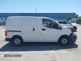 2015 Nissan NV200 SV z VIN 3N6CM0KN1FK729228, wystawiony jako IAAI lot #42320439 z przebiegiem 192 757 mil mil oraz . Historia ofert i sprzedaży dostępna na DreamBid. Obrazek 14.