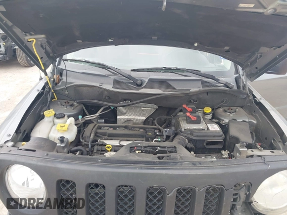 2014 Jeep Patriot Latitude with VIN 1C4NJPFAXED507693, listed as a IAAI auction lot 41701193 with 104,130 mi miles and . Bid and sale history available at DreamBid. Image 10.