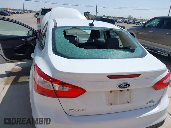 2012 Ford Focus SE with VIN 1FAHP3F25CL381667, listed as a IAAI auction lot 42025411 with 174,372 mi miles. Bid and sale history available at carsss.com. Image 6.