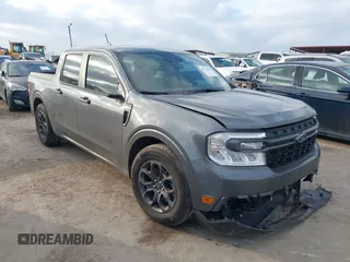 2024 Ford Maverick XLT with VIN 3FTTW8H92RRA68164, listed as a IAAI auction lot 41521563 with 7,137 mi miles and . Bid and sale history available at carsss.com. Image 1.